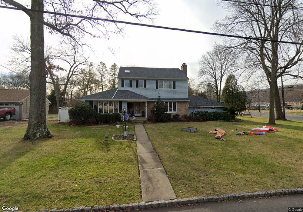 304 Roberts Ln, Scotch Plains, NJ 07076 - photo 1