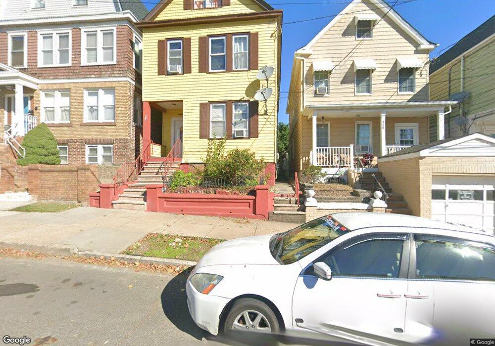 372 Jeffries St, Perth Amboy, NJ 08861 - photo 1