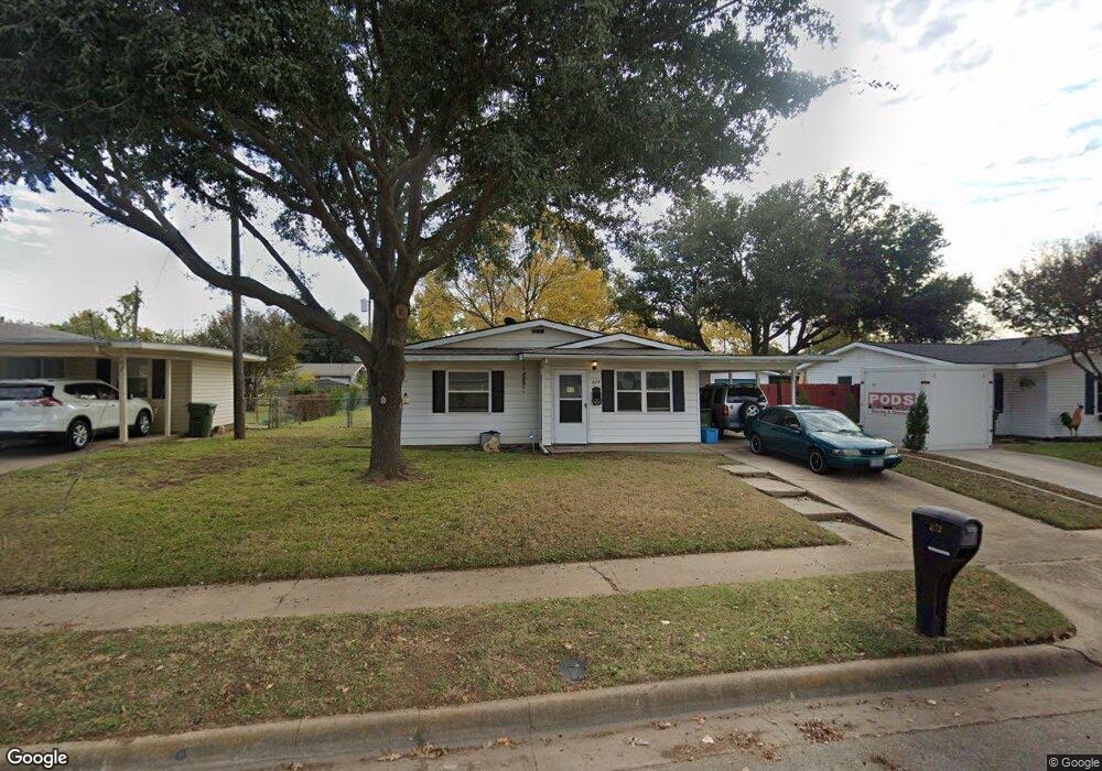 624 Bluebonnet Dr, Hurst, TX 76053 - photo 1