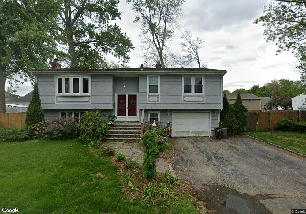 7 Meadow St, Johnston, RI 02919 - photo 1