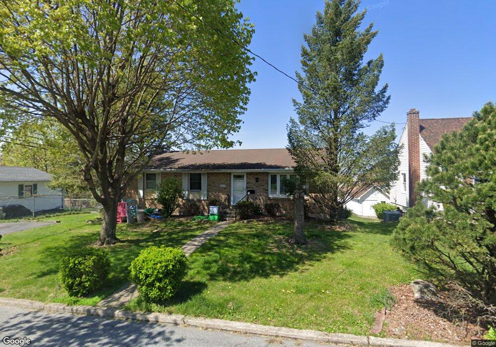 1015 E Hamilton St, Allentown, PA 18109 - photo 1