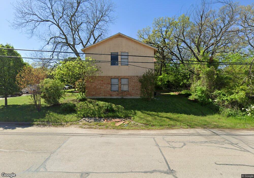 605 W Oak St, Weatherford, TX 76086 - photo 1