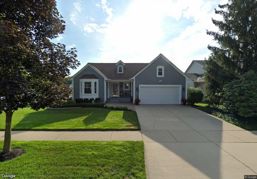 903 Chase Way Blvd, Auburn Hills, MI 48326 - photo 1