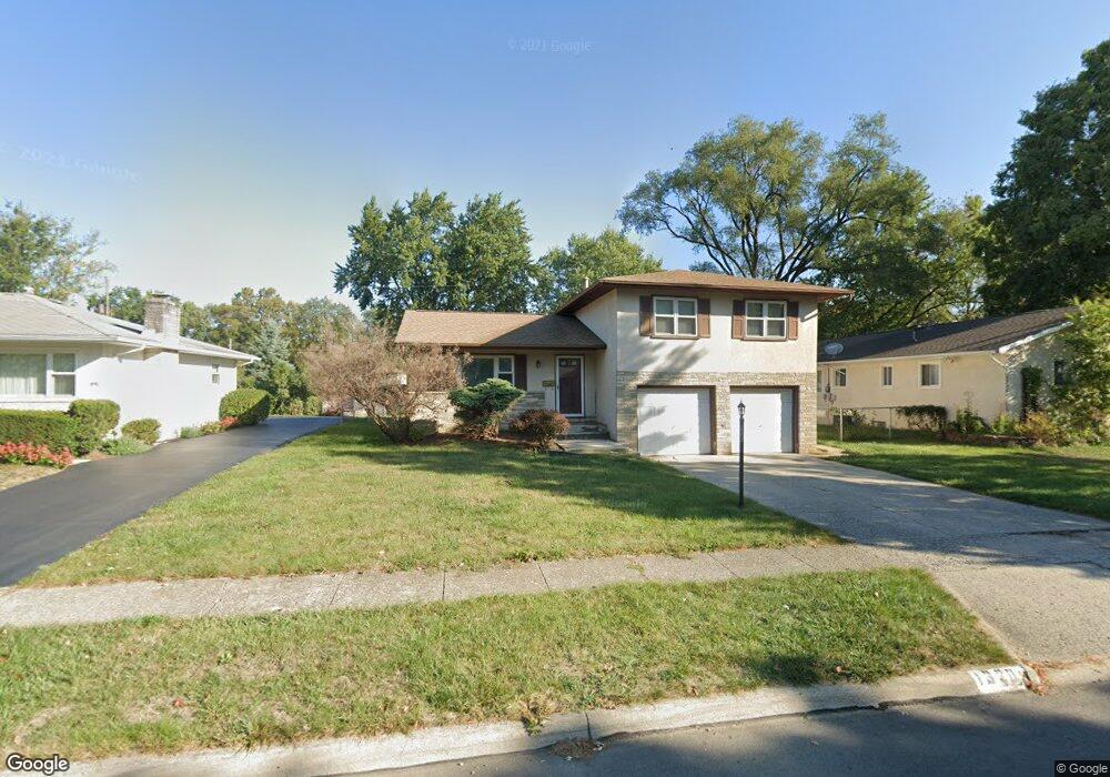 1320 Kildale Square N, Columbus, OH 43229 - photo 1