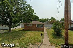 112 N Locust St, Astoria, IL 61501
