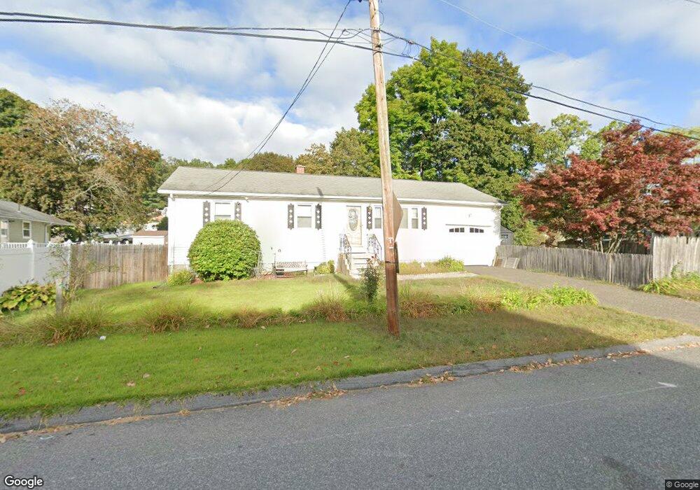 15 Dale St, Holyoke, MA 01040 - photo 1