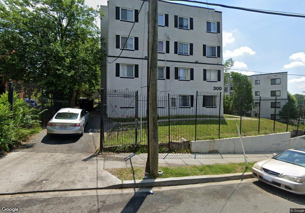 300 37th St SE unit 401, Washington, DC 20019 - photo 1