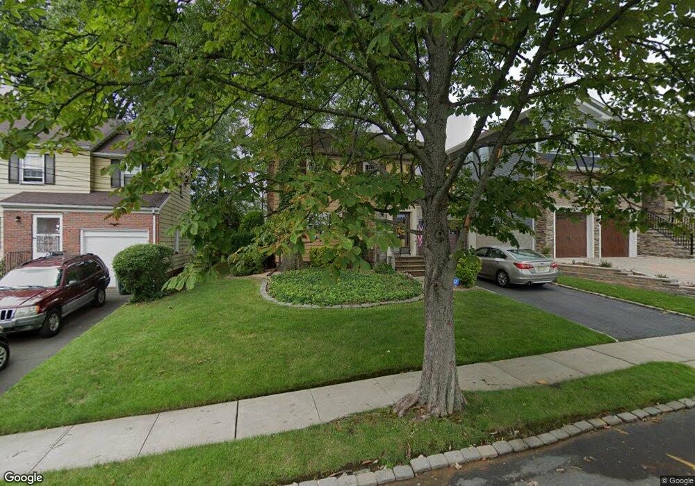 448 Twin Oaks Rd, Union, NJ 07083 - photo 1