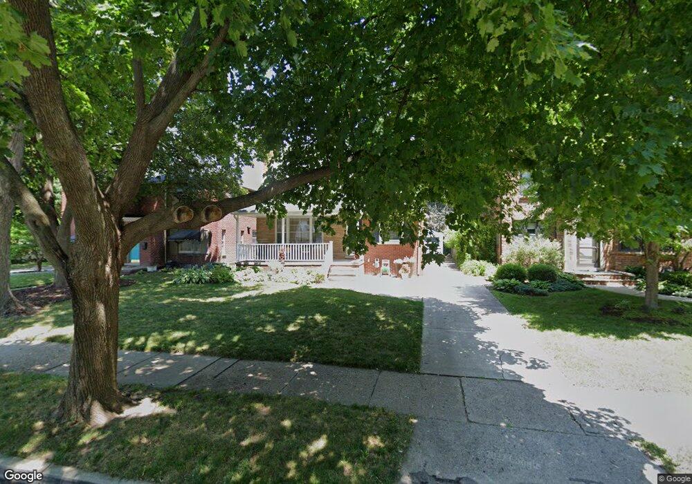 366 Hillcrest Ave, Grosse Pointe Farms, MI 48236 - photo 1