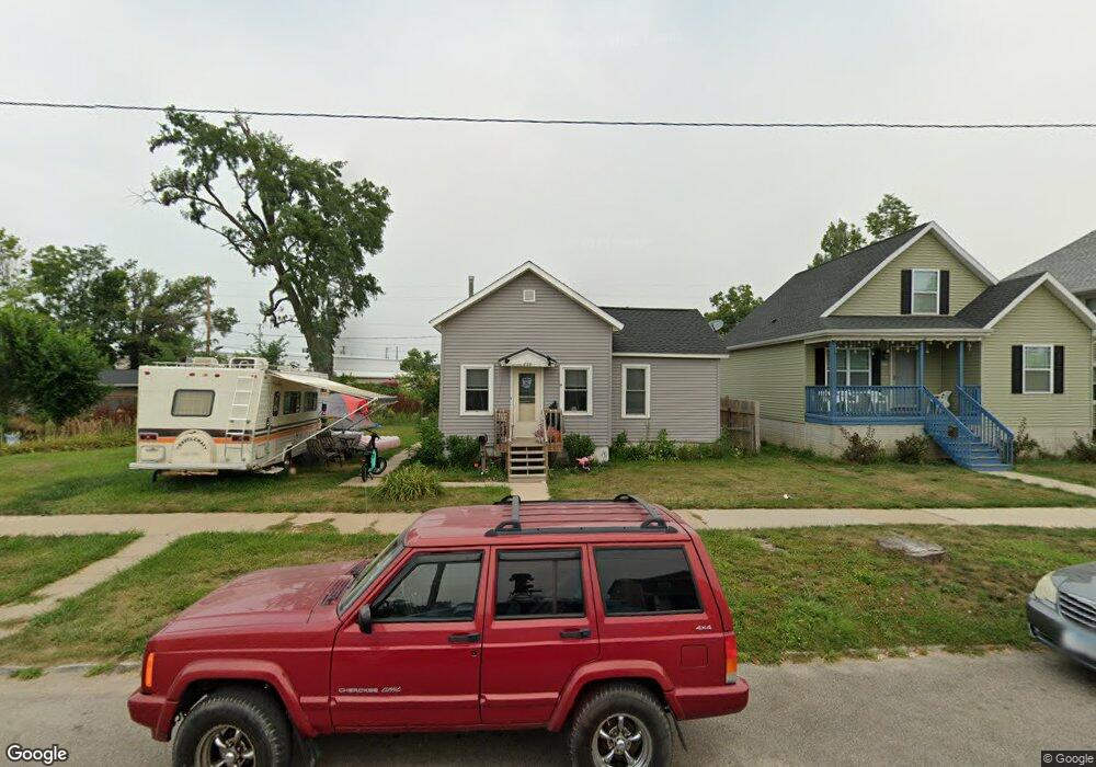 828 3rd Ave SW, Cedar Rapids, IA 52404 - photo 1