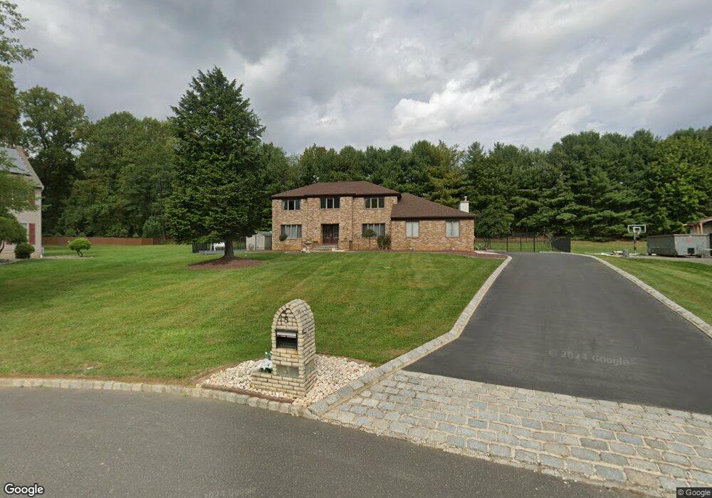 8 Clarendon Ct, Holmdel, NJ 07733 - photo 1