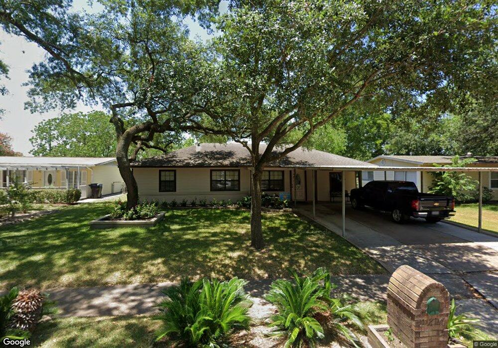 10814 Stover St, Houston, TX 77075 - photo 1