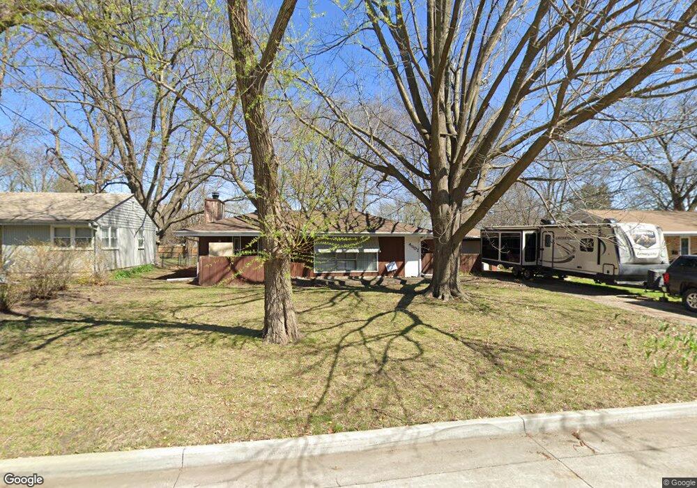 4507 Wakonda Pkwy, Des Moines, IA 50315 - photo 1