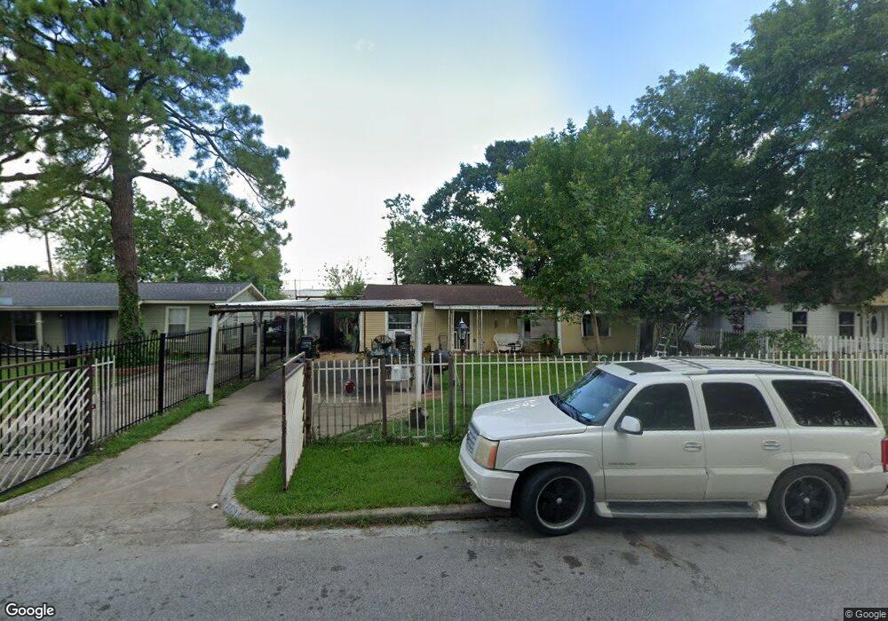 7719 Thurow St, Houston, TX 77087 - photo 1