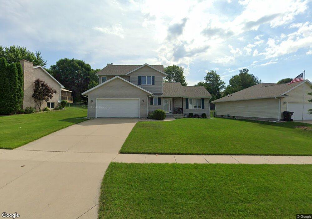 2603 31st St SW, Cedar Rapids, IA 52404 - photo 1