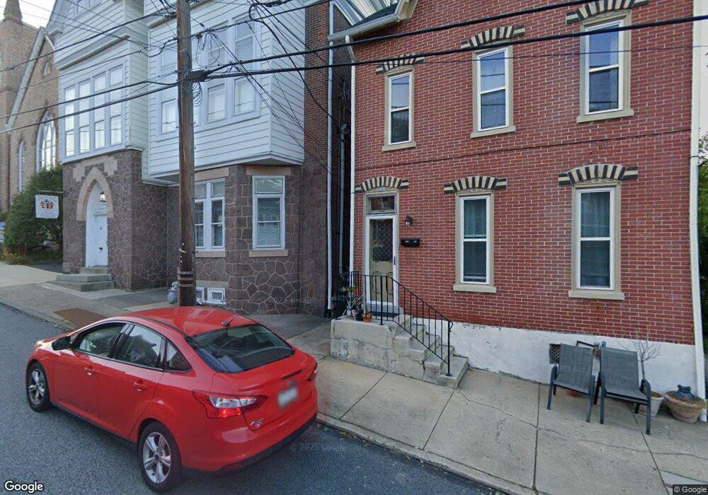 139 Chestnut St, Spring City, PA 19475 - photo 1