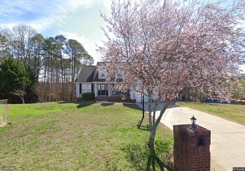 147 Pebblestone Dr, La Fayette, GA 30728 - photo 1