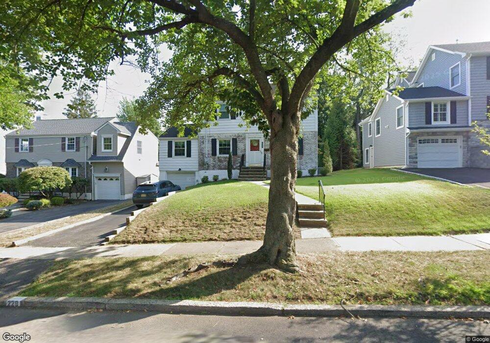 229 Kensington Rd, River Edge, NJ 07661 - photo 1