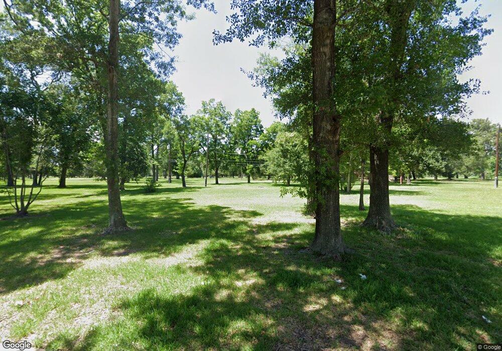 4330 Gum Grove Ln, Houston, TX 77088 - photo 1