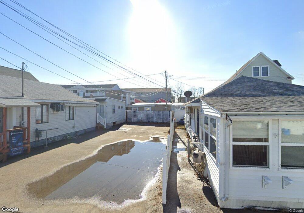 10 Keefe Ave unit 3, Hampton, NH 03842 - photo 1