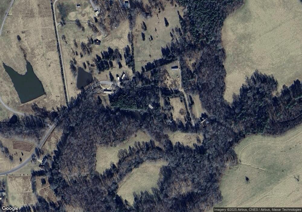 1110 Dorsett Rd, Siler City, NC 27344 - photo 1