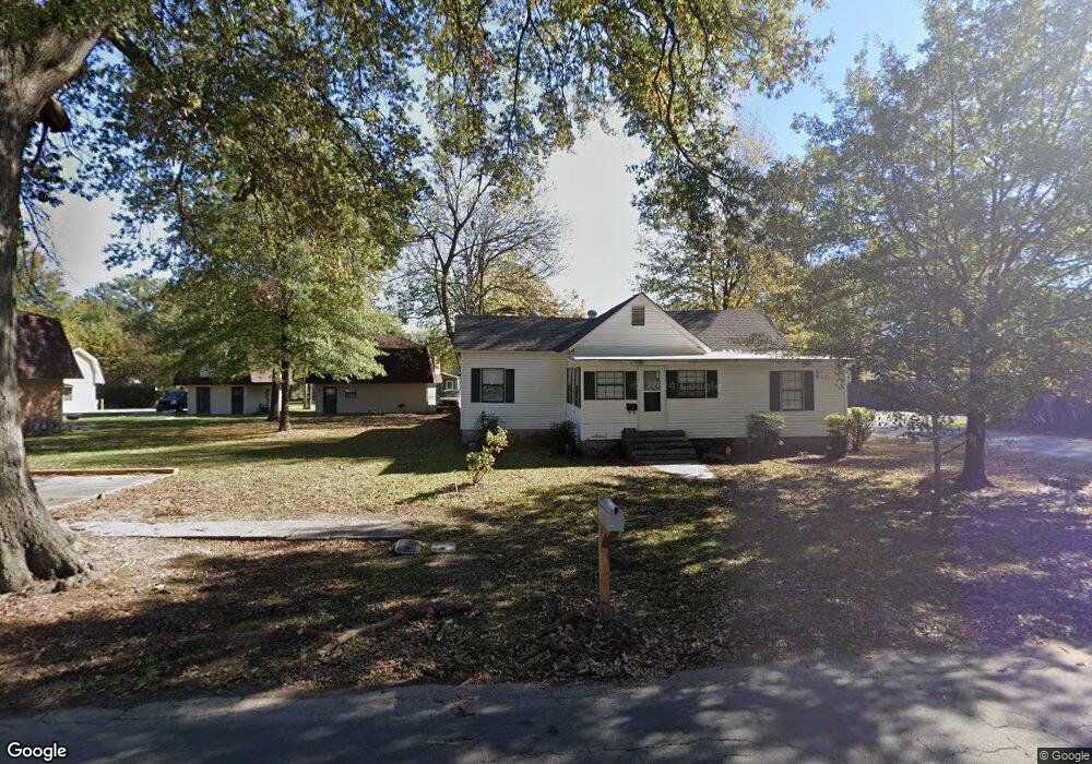 611 S Anna St, Stuttgart, AR 72160 - photo 1
