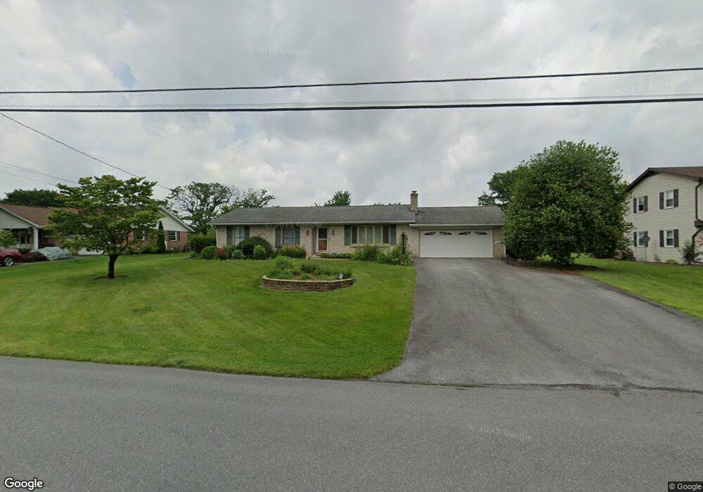 2939 Roosevelt Dr, Chambersburg, PA 17201 - photo 1