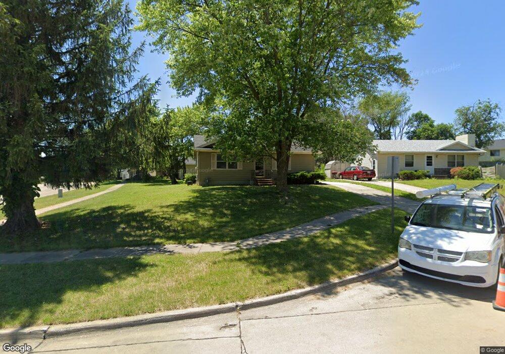 2123 Maish Ct, Des Moines, IA 50320 - photo 1