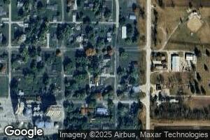 47 Ash St, Weldon, IL 61882