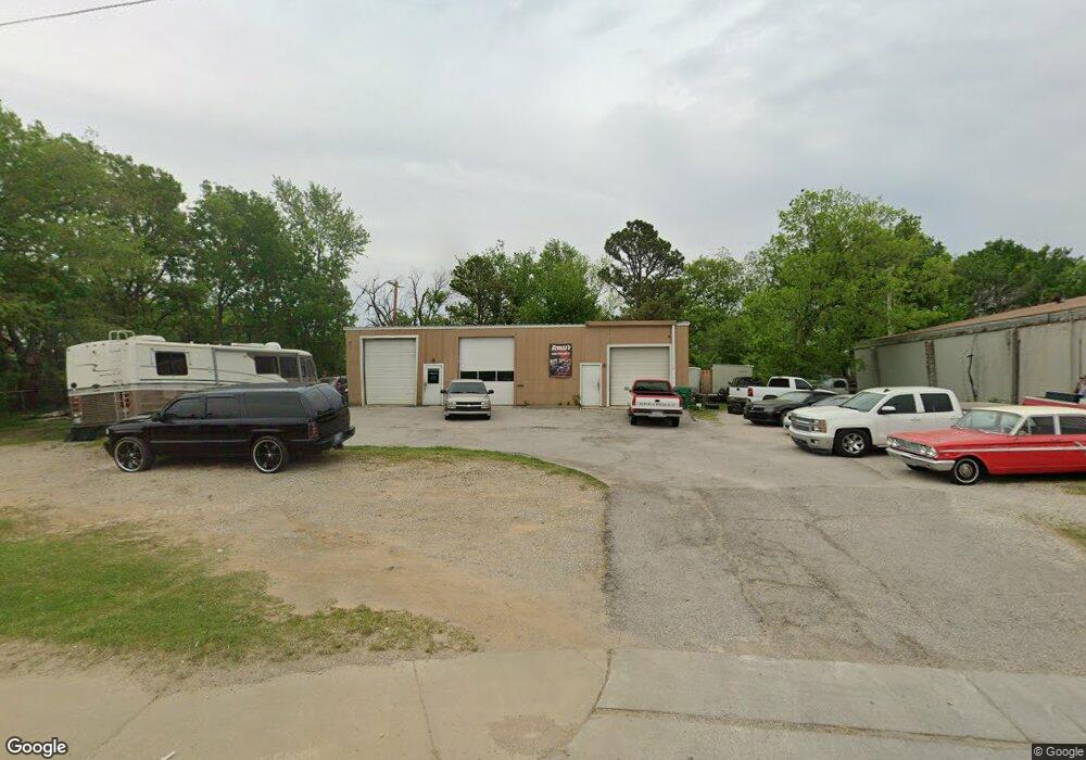 1015 N 9th St, Sapulpa, OK 74066 - photo 1