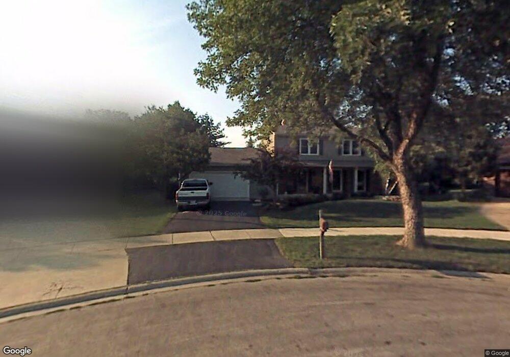 981 Collingwood Dr, Naperville, IL 60540 - photo 1