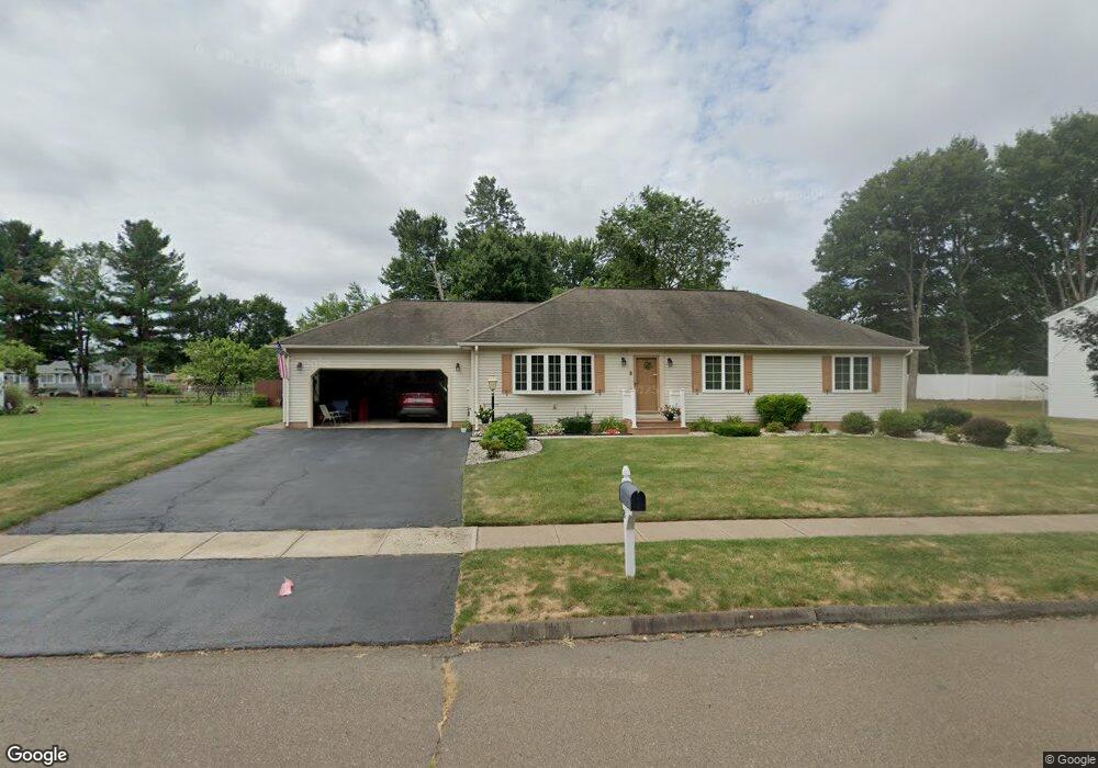 8 Megan Ln, Wallingford, CT 06492 - photo 1