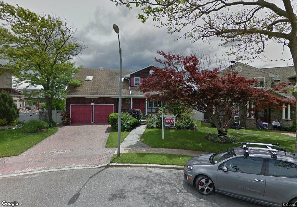 200 Bayside Dr, Atlantic Beach, NY 11509 - photo 1