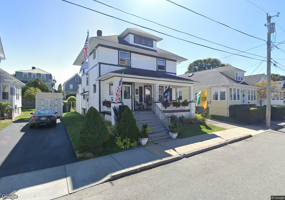 10 Burdick Ave, Newport, RI 02840 - photo 1