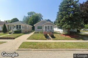 104 Wisconsin Ave, Waukegan, IL 60085
