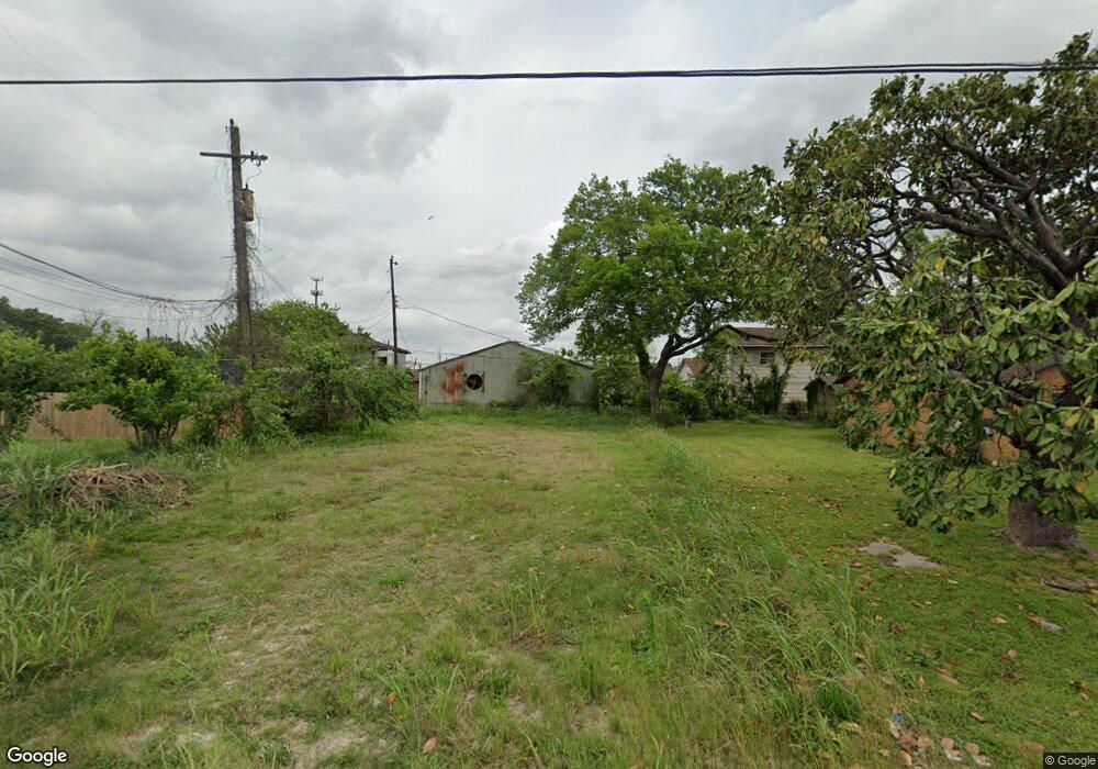 2815 Fairbanks St, Houston, TX 77026 - photo 1
