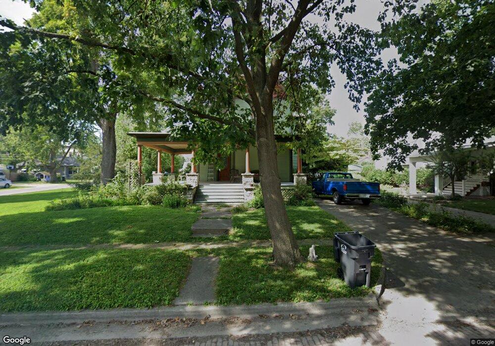 300 E Scott St, Tuscola, IL 61953 - photo 1