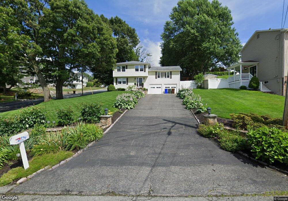 533 Adams St, Fall River, MA 02720 - photo 1