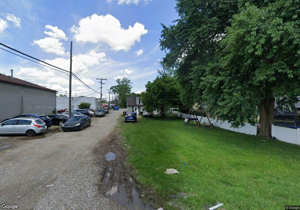 2524 Abington Rd, Columbus, OH 43231 - photo 1