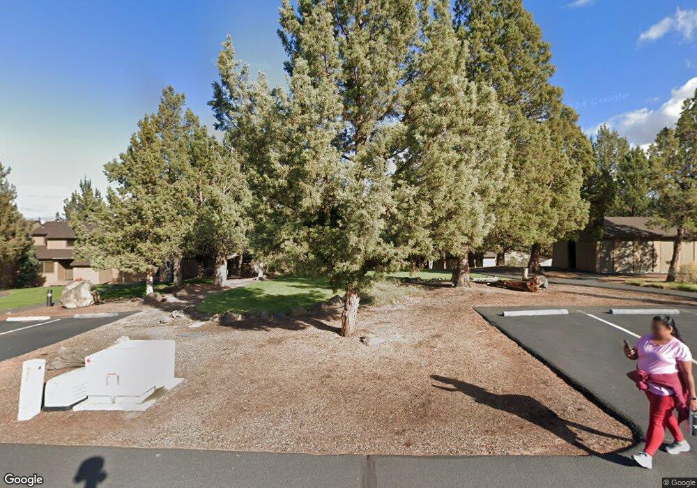 1824 Redtail Hawk Dr, Redmond, OR 97756 - photo 1