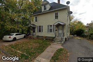18 Lincoln St, Manchester, CT 06040