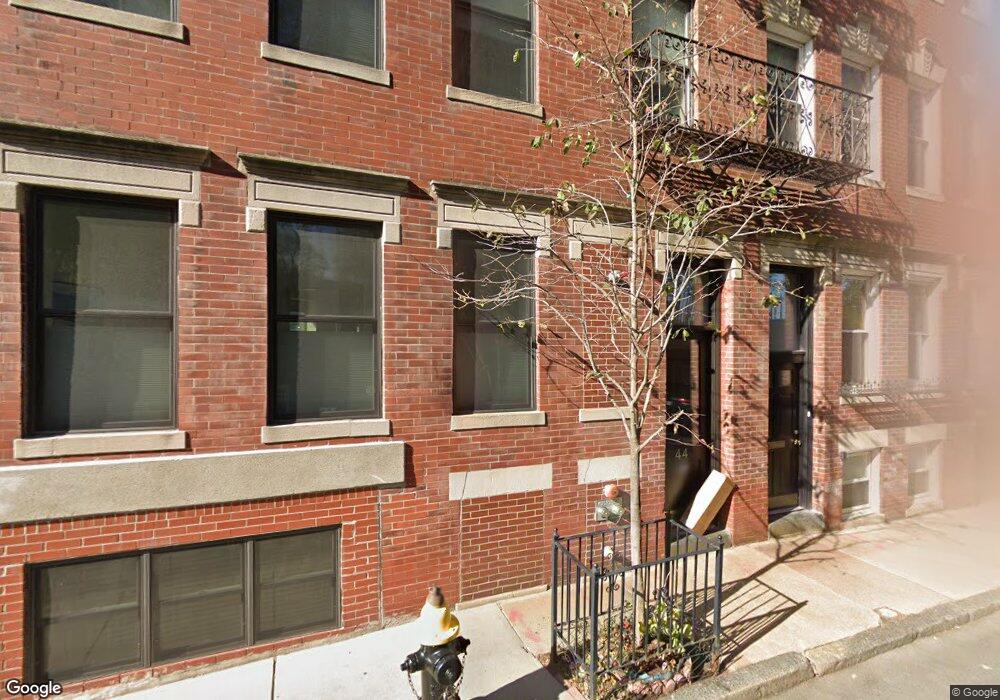 44 Snow Hill St unit 3, Boston, MA 02113 - photo 1