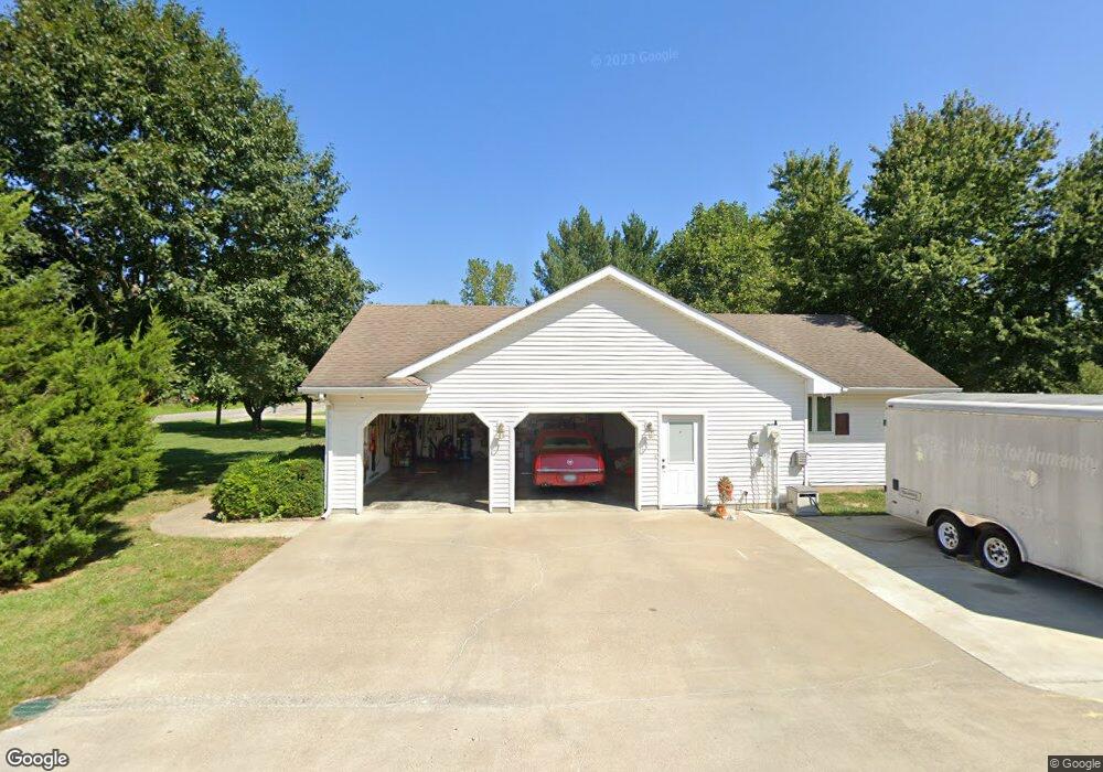 595 Lovers Ln, Harrisburg, IL 62946 - photo 1