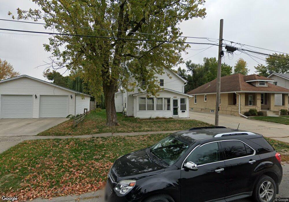 614 W 6th St S, Newton, IA 50208 - photo 1