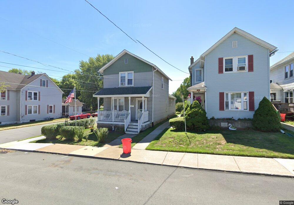 401 W Taylor St, Taylor, PA 18517 - photo 1