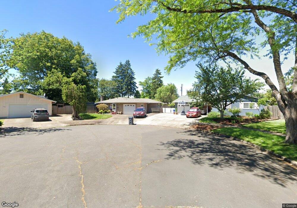 1032 Martha Ct, Eugene, OR 97401 - photo 1