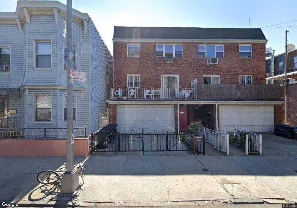 3179 43rd St, Astoria, NY 11103 - photo 1