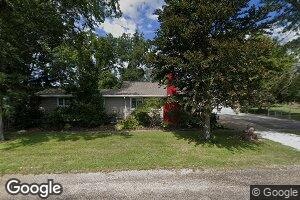 308 W Warren St, Avon, IL 61415