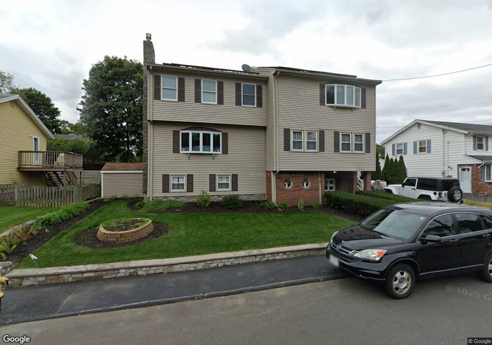 4 Crescent Dr, Salem, MA 01970 - photo 1