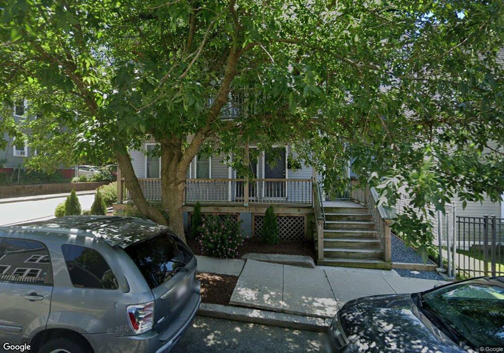 89 Pleasant St unit 3, Providence, RI 02906 - photo 1